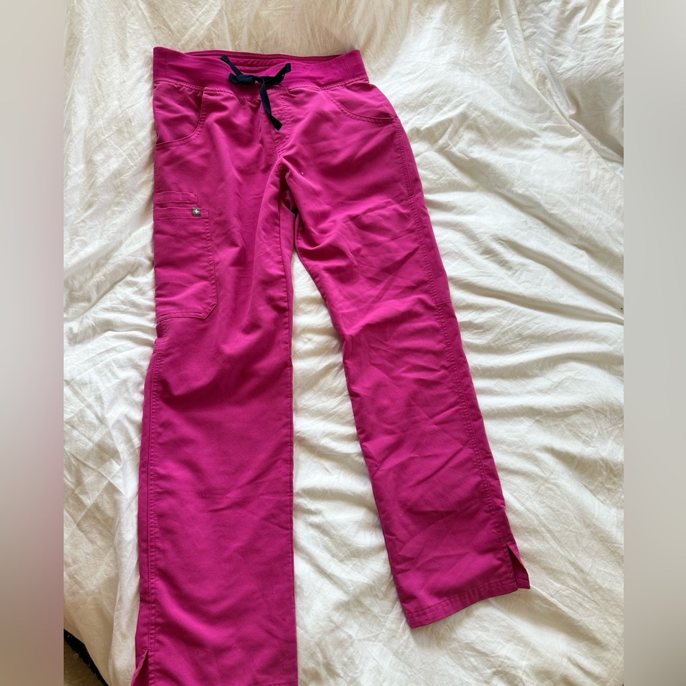 Figs Kade Scrub Pants in Electric Orchid